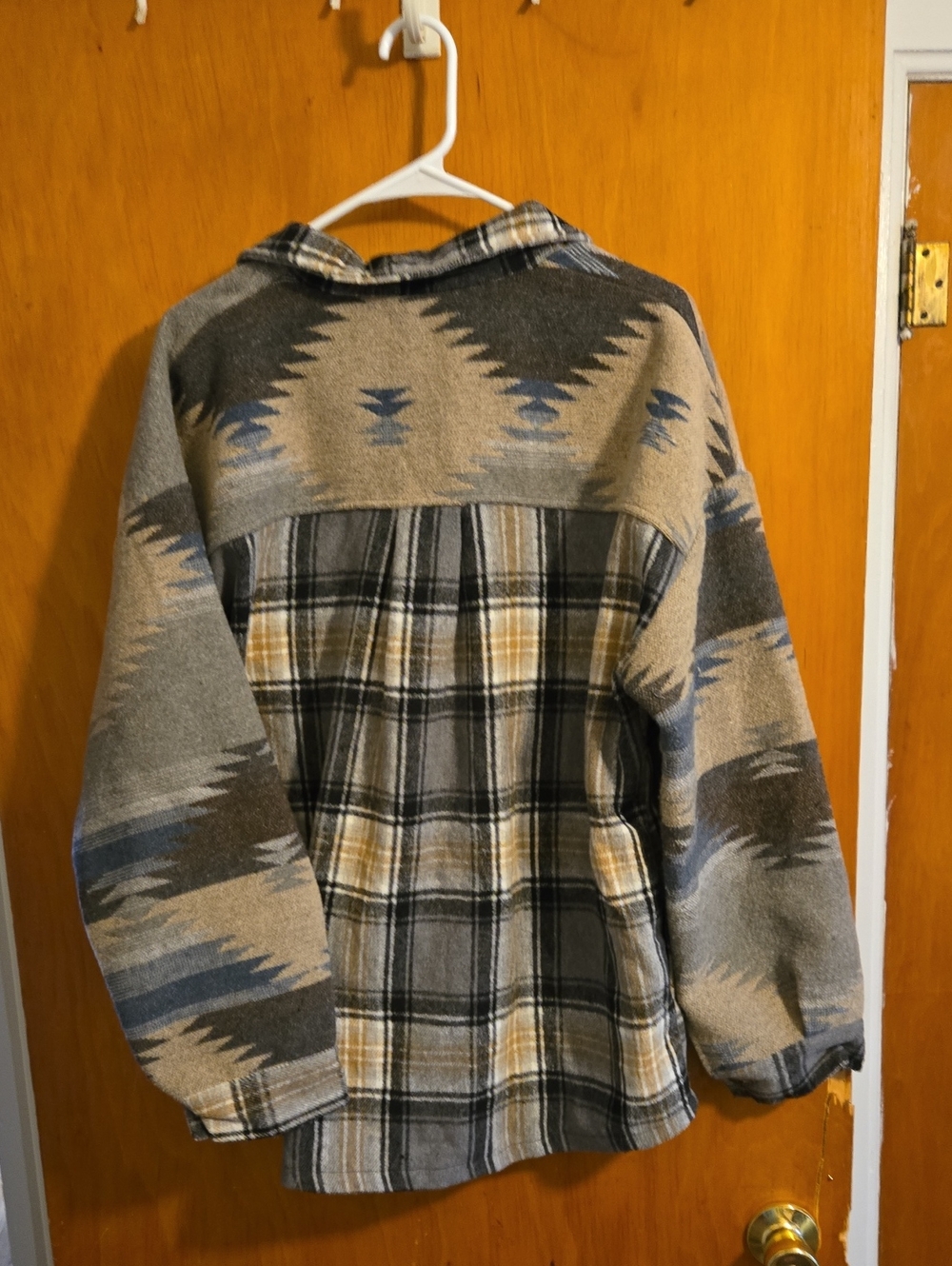 Jen&Co Shacket - Picture 3 of 4
